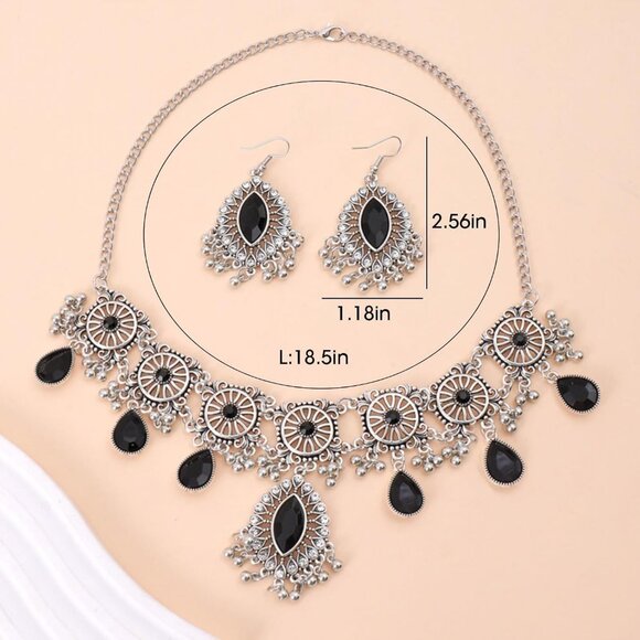 Elegant Indian Jewelry Set for Women: Necklace & Earrings - Oxidized Antique Des - Picture 6 of 7